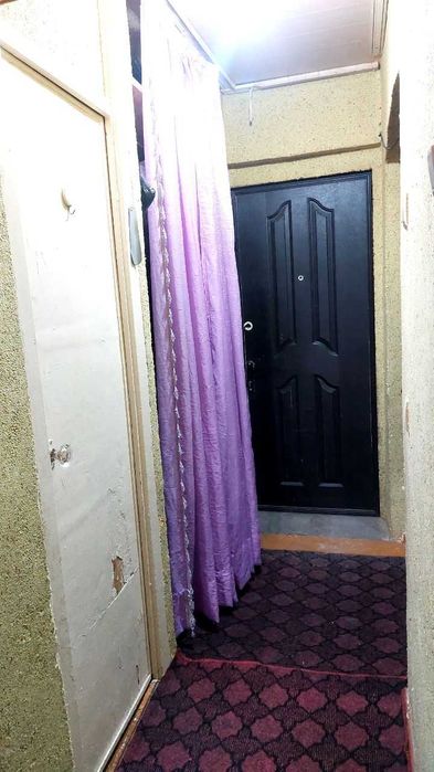 Uy sotiladi 1 xonali