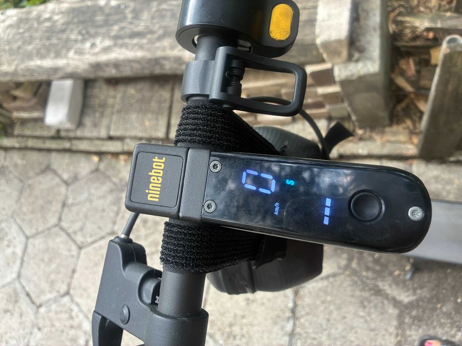 Електрическа тротинетка Ninebot by Segway KickScooter G30 MAX