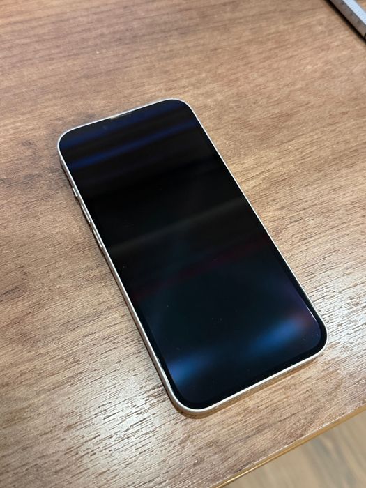 Iphone 13 Бял 128GB