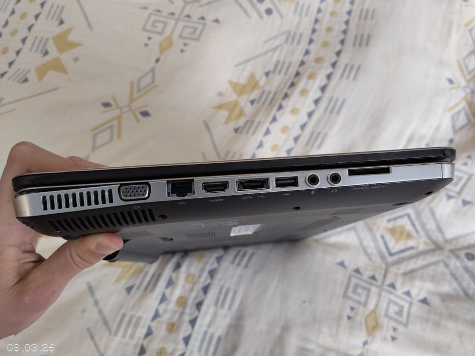 Рабочий ноутбук для дома HP pavilion dv7 на Intel 7