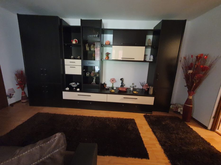 Vand mobila mai multe detalii la telefon