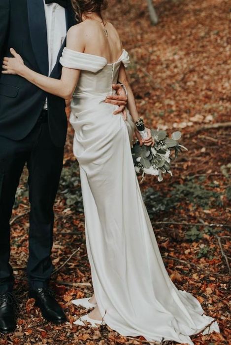 Vand rochie de mireasa