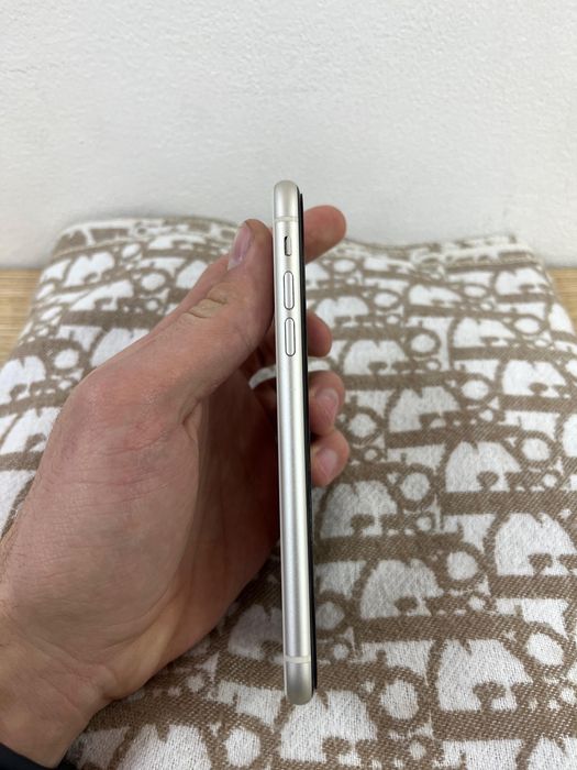 Iphone 11 White 128 77%
