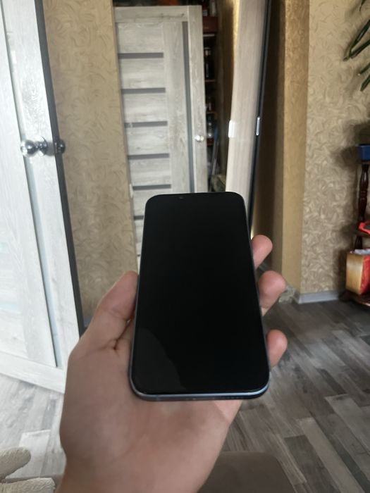 Iphone 14 голубой