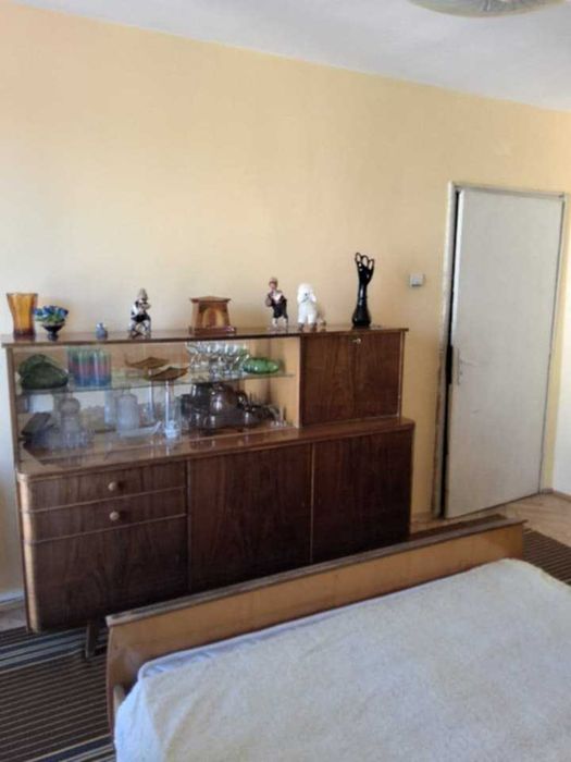 Под наем Плевен в центъра, двустаен с отделна кухня