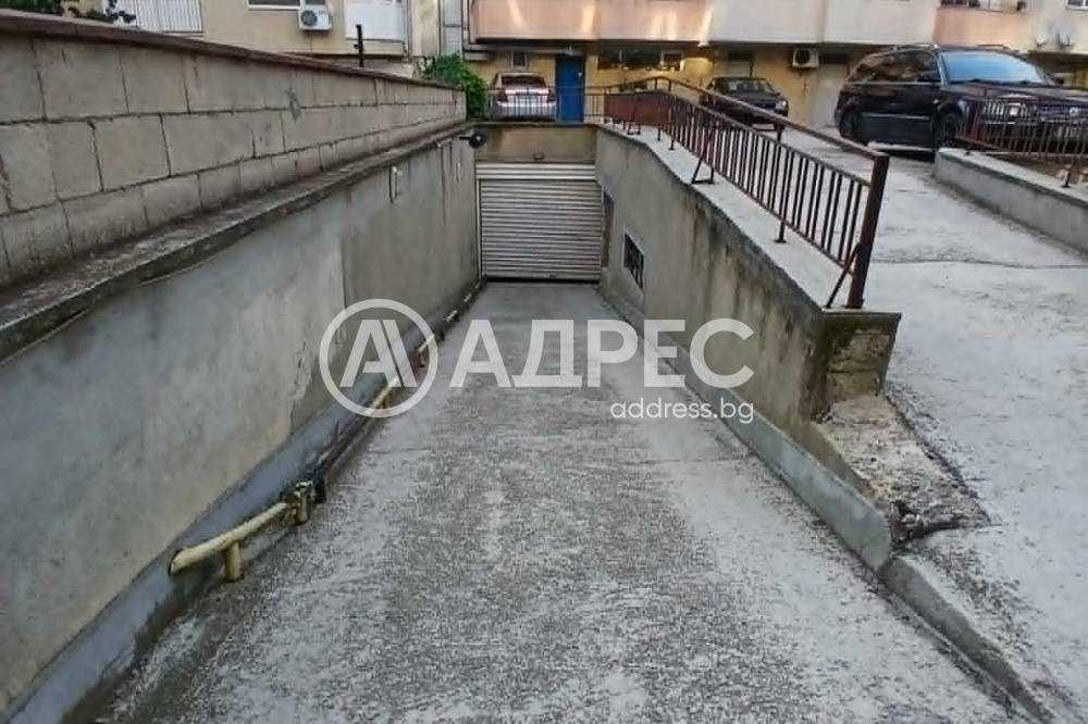Гараж в квартал ЛЕВСКИ