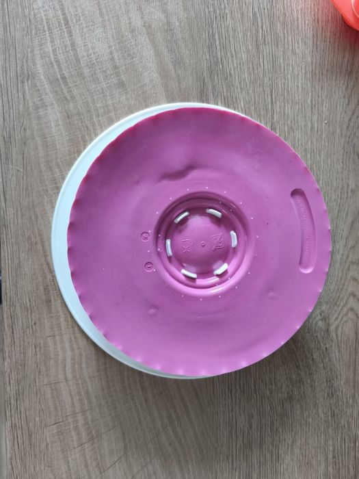 Стол за хранене от 1 до 5 годишна възраст Brevi + подарък