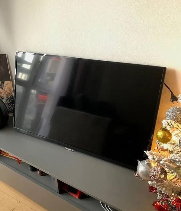 Телевизор Philips 42