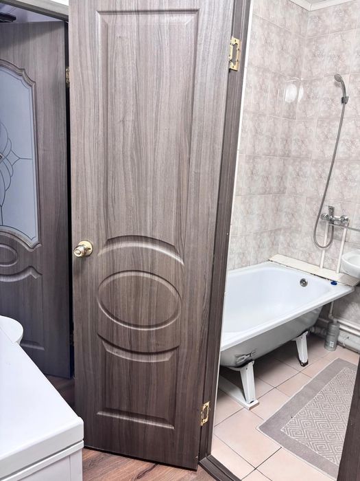 Продам межкомнатные двери