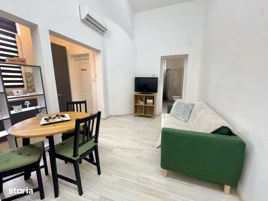 Vand apartament 2 camere, ultracentral, Str. Episcopiei