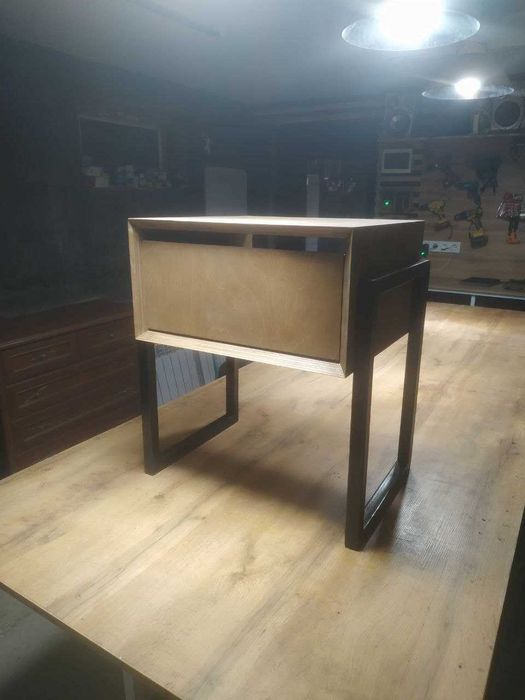 Тумба прикроватная