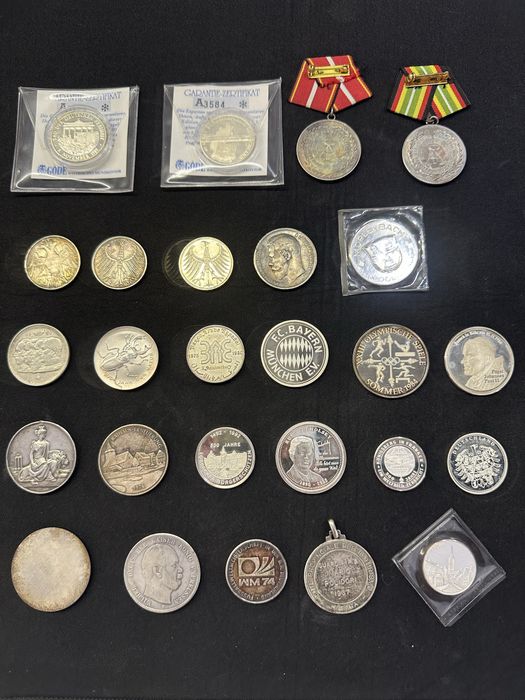 Сребърни медали ордени монети