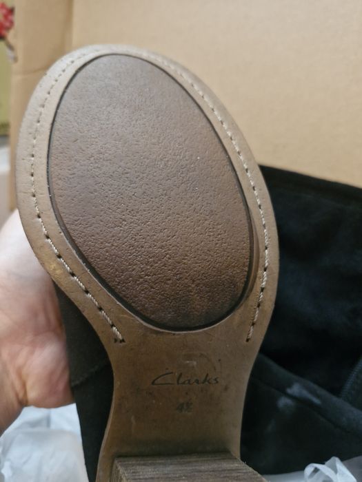 Продам сапоги Clarks