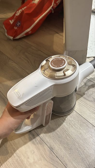 Ручной пылесос DeLonghi XLM407.WRG