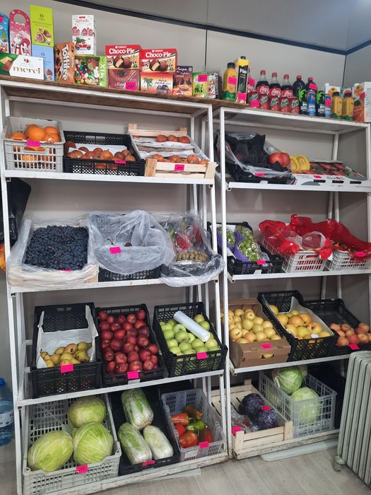 Фруктово-овощной киоск