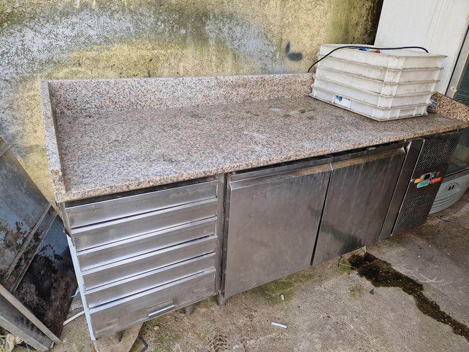 Frigider, Masa rece, dulap cald inox, usi culisante