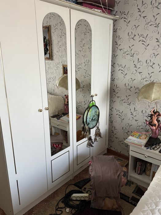 Спальный гарнитур