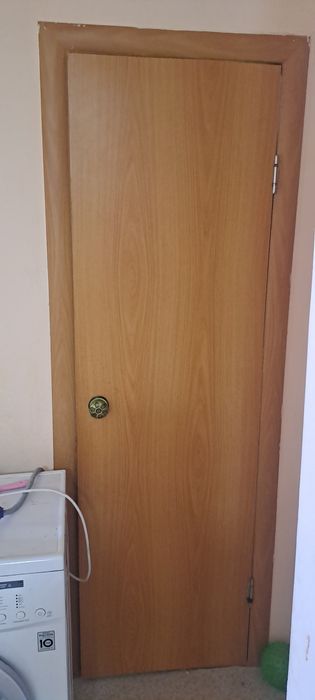 Продам межкомнатные двери б/у