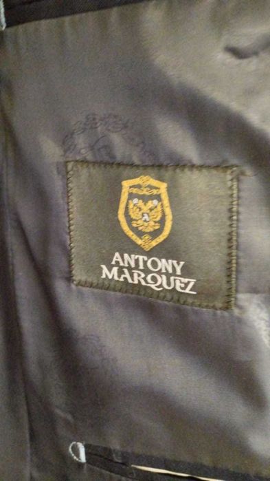 продаю костюм мужской