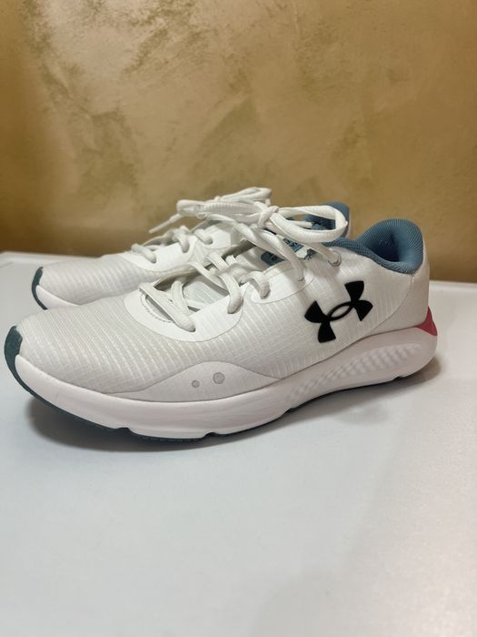 Дамски маратонки Under Armour