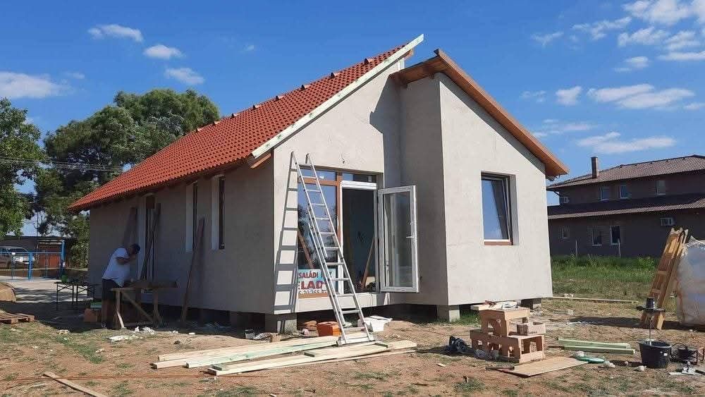 Vand case pe structura metalica - montaj rapid