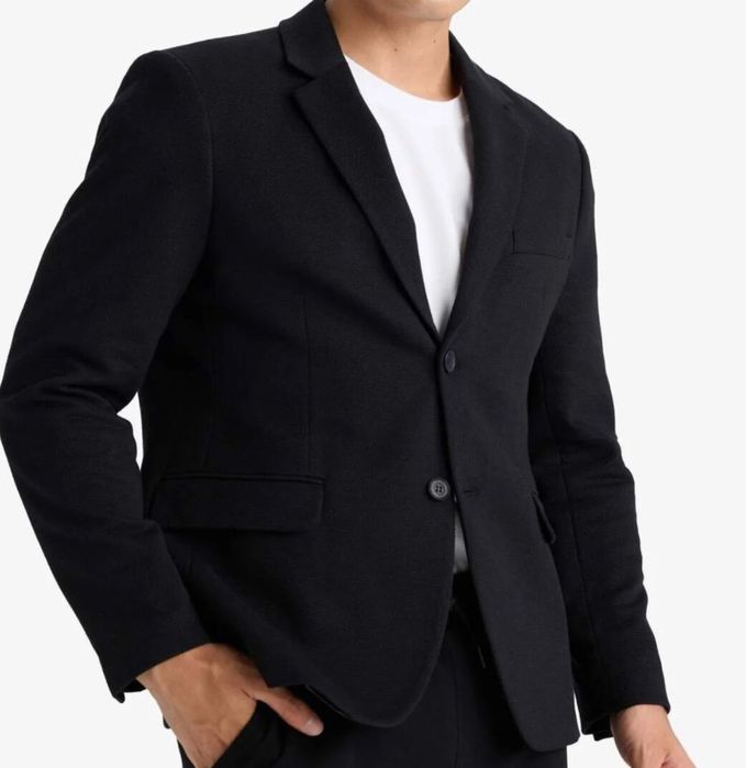 Чисто ново мъжко сако DeFacto Studio – размер 46 / EU 56, черно