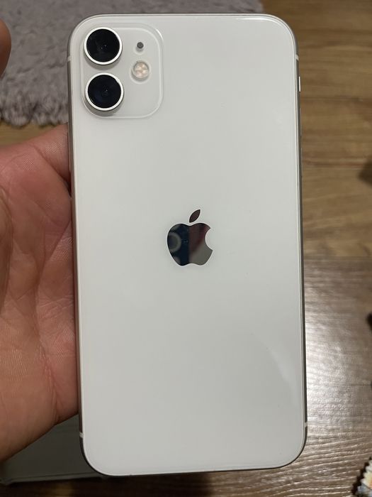 Iphone 11 srochna sotiladi
