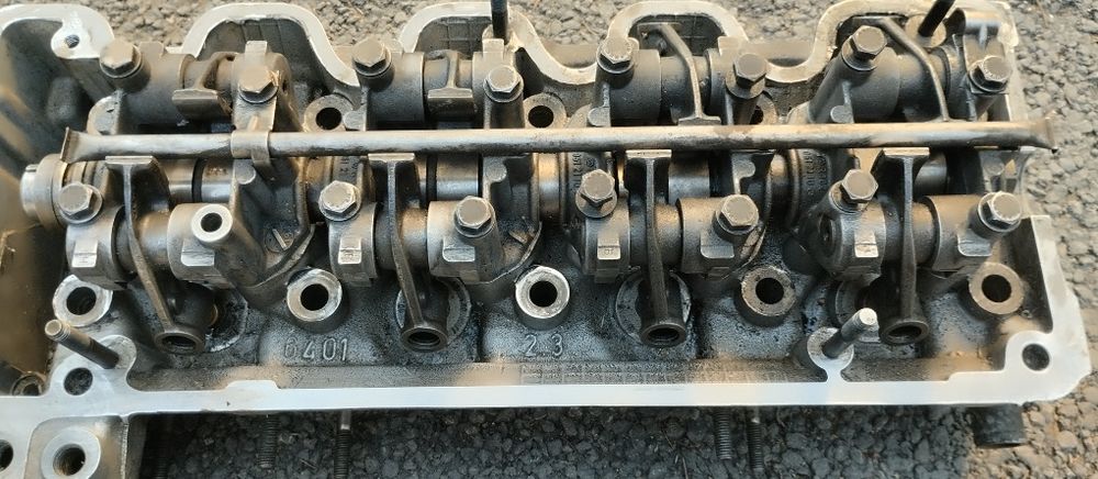 Головка блока цилиндров102 мотор
