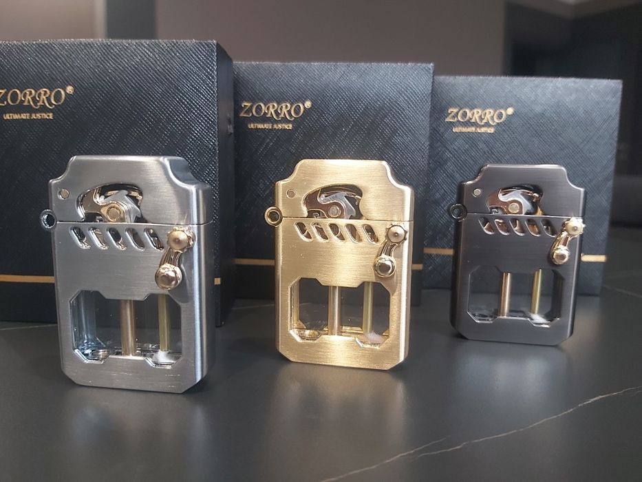 Луксозна бензинова запалка ZORRO в три цвята, подаръчна кутия Z786