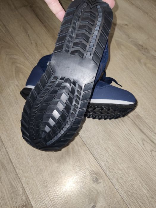Ghete sport îmblănite