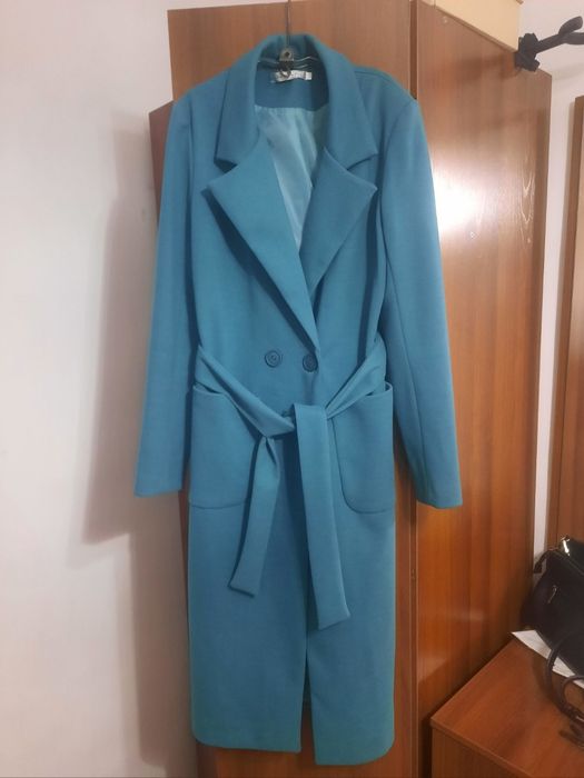 Продам парку ддя девочки подростка и пальто