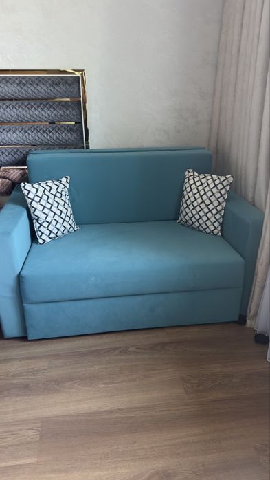 Продам диваны в отличном состоянии.