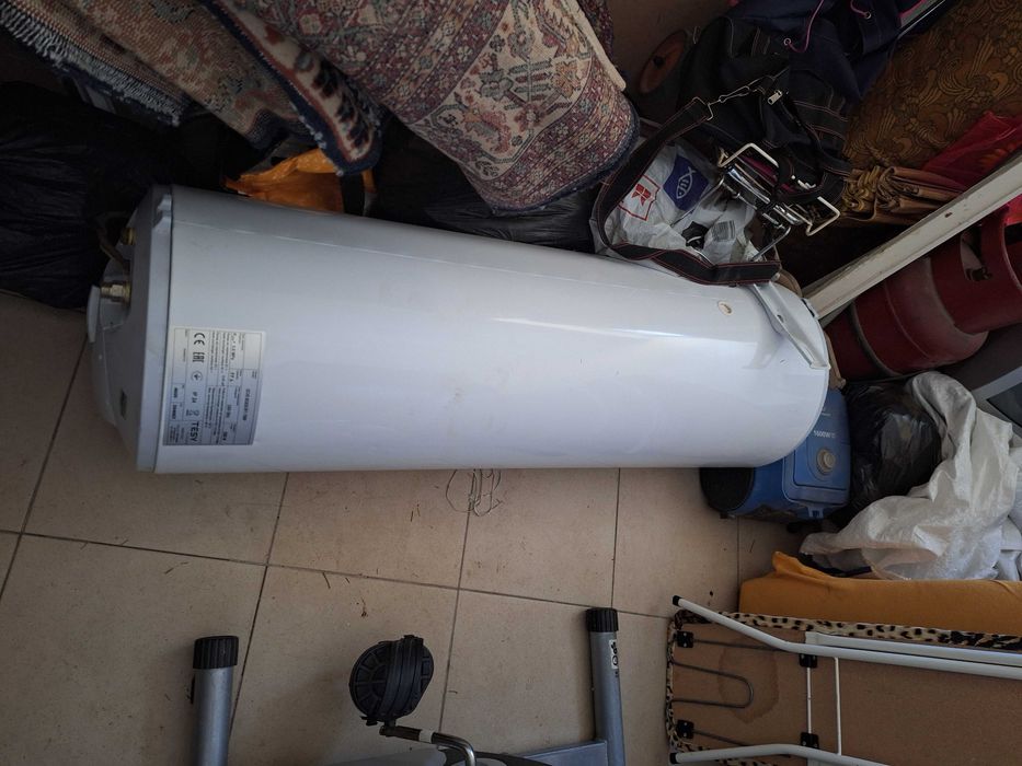 Tesy Бойлер със серпентина 77 литра