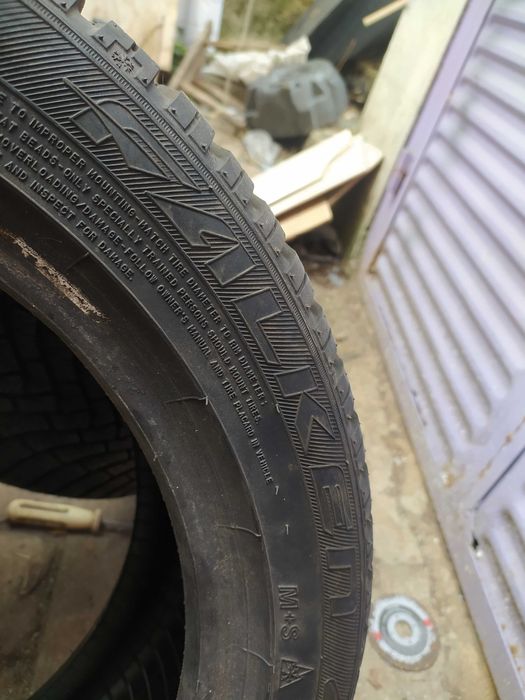 Зимни гуми 17 цол. 12 брой /16 цол 4 брой/ 15 цол 4 брой. 14 цол 4 бр
