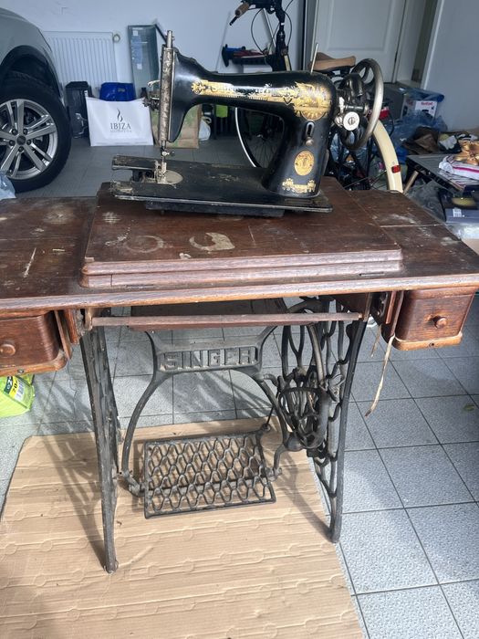 Vand masini cusut Singer Vintage