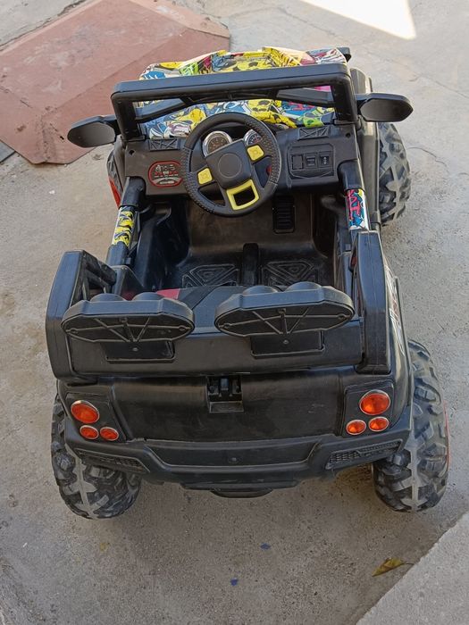 Детская машинка с пультом