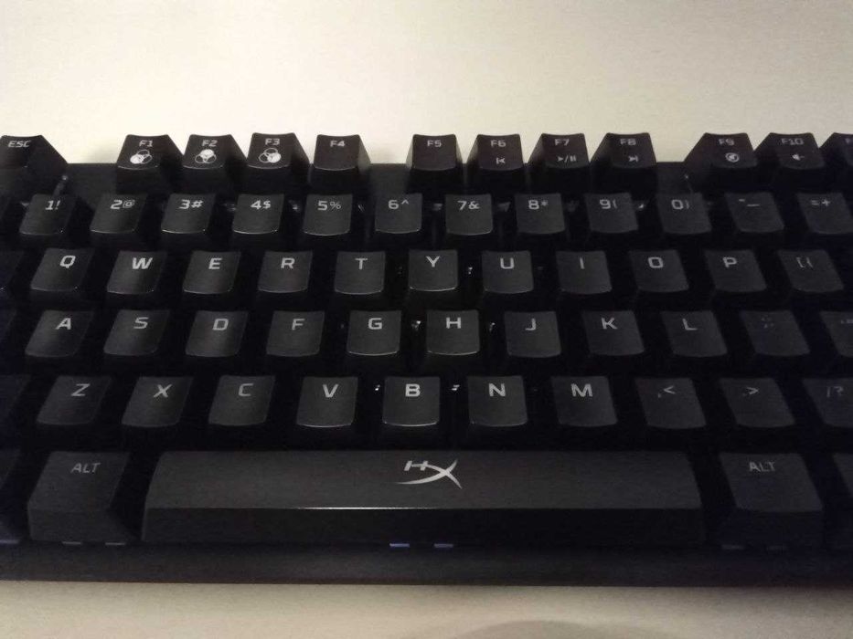 Механична Клавиатура HyperX Alloy Origins Core RGB Switch HX-Blue