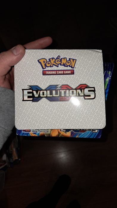 Pokemon Evolutions карти със протектори и пакети чисто нови