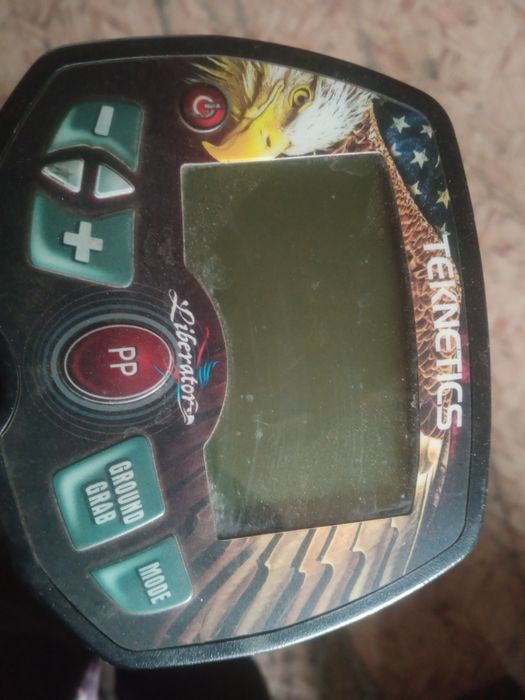 Продам металлоискатель