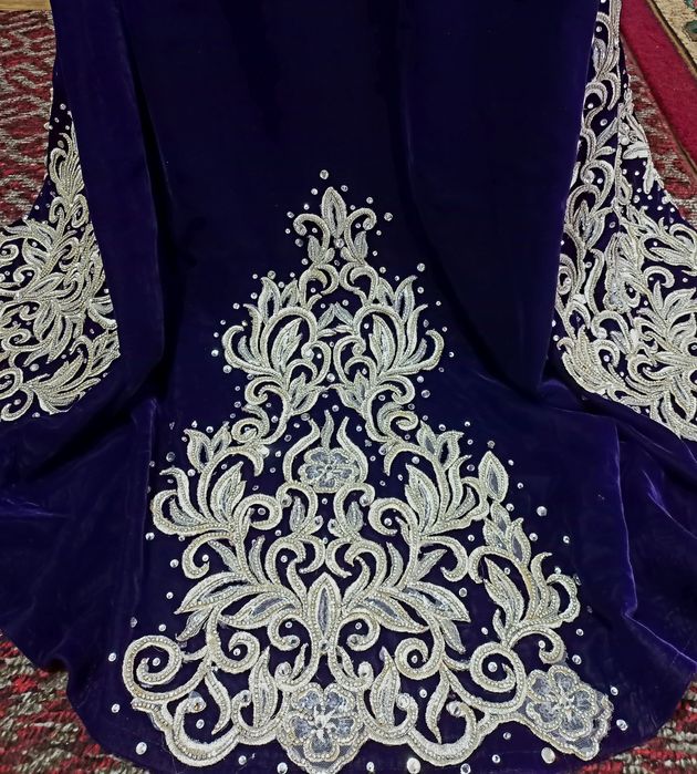 Национальный ансамбль с сваровскими украшениями