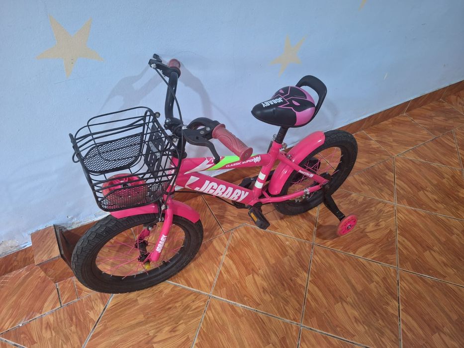 Vând bicicletă fete