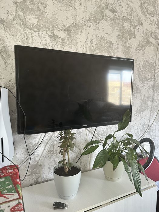 Продам телевизор самсунг