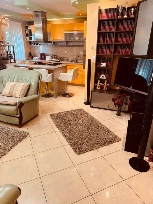 Apartament de vânzare