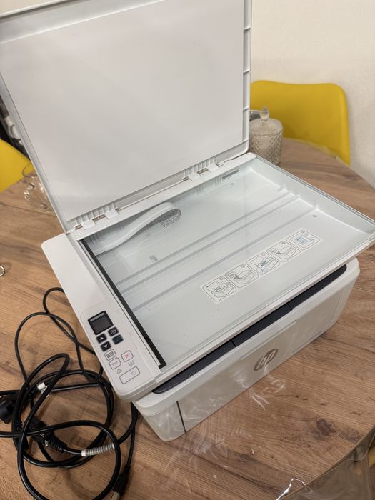 принтер HP LaserJet Pro MFP M28w
