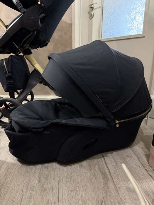Бебешка количка Stokke