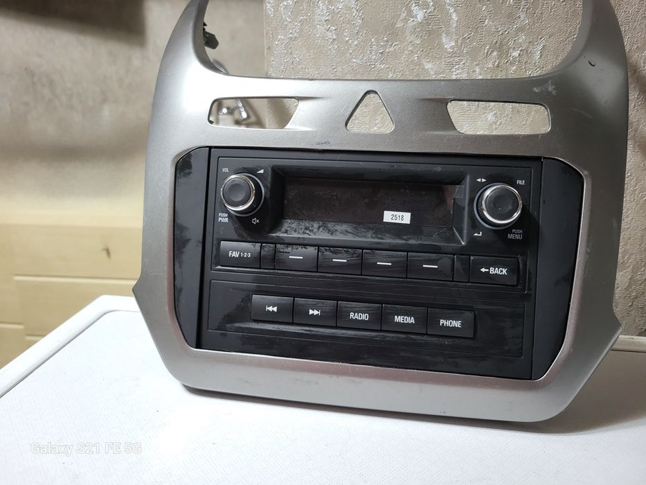 Продам магнитолу Chevrolet Cobalt