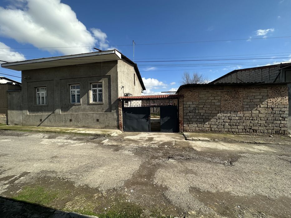 Nazarbekda Hovli Sotiladi