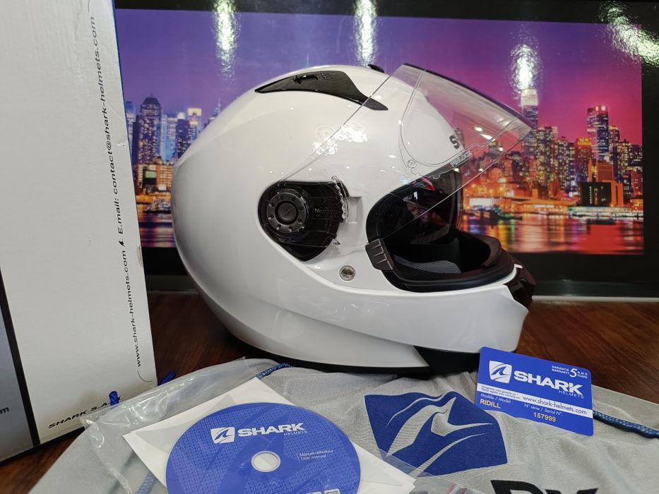 Мото шлем от Французского бренда Shark
