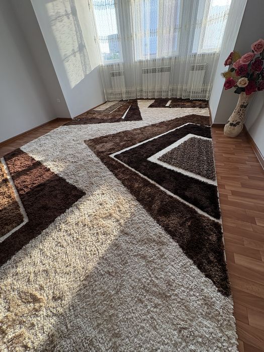 Продам ковры разных размеров