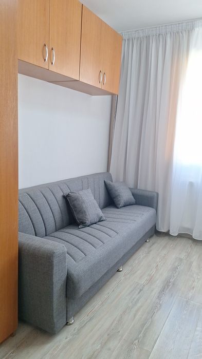 Închiriez camera de camin